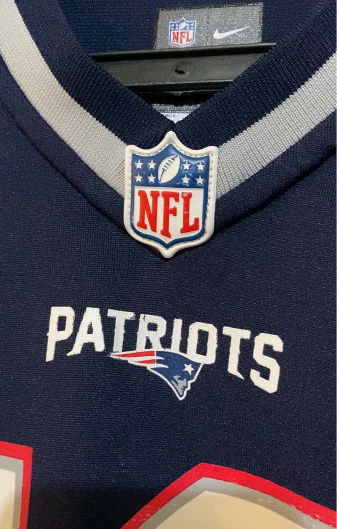 NFL Tom Brady Patriots Nike Game Jersey, Men's Fashion, Tops & Sets,  Tshirts & Polo Shirts on Carousell