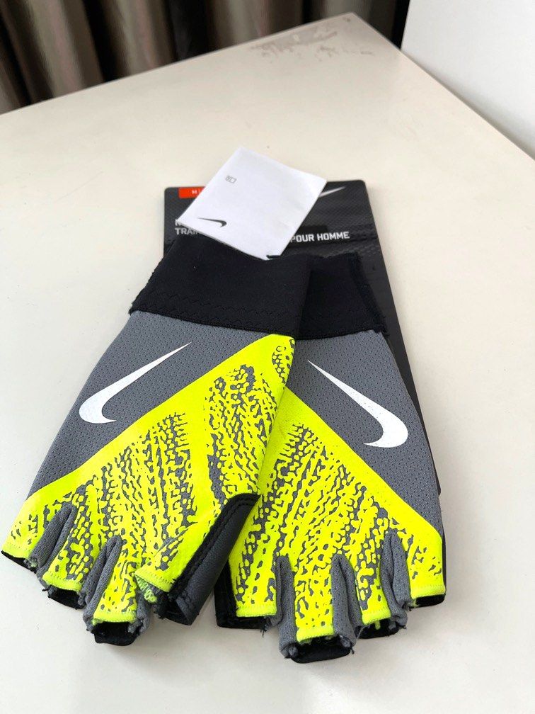 Nike Athletic Grip Glove Training gloves