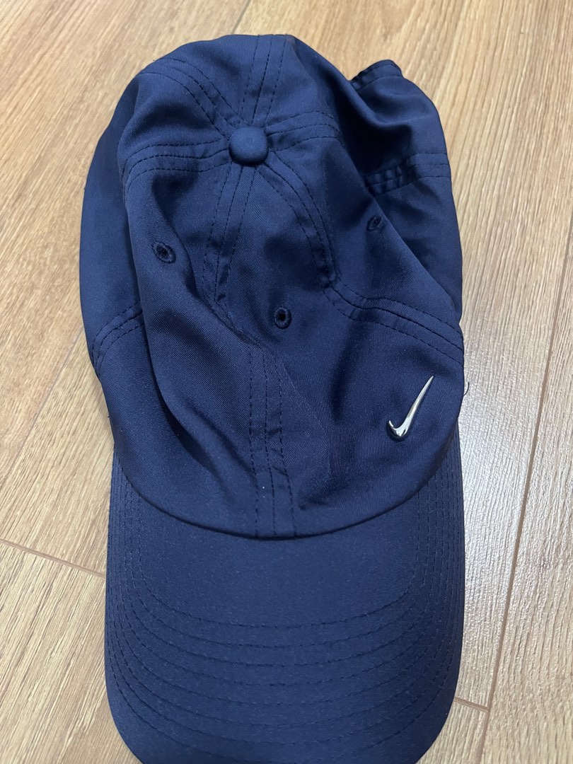 Nike Cap, Men's Fashion, Watches & Accessories, Caps & Hats on Carousell