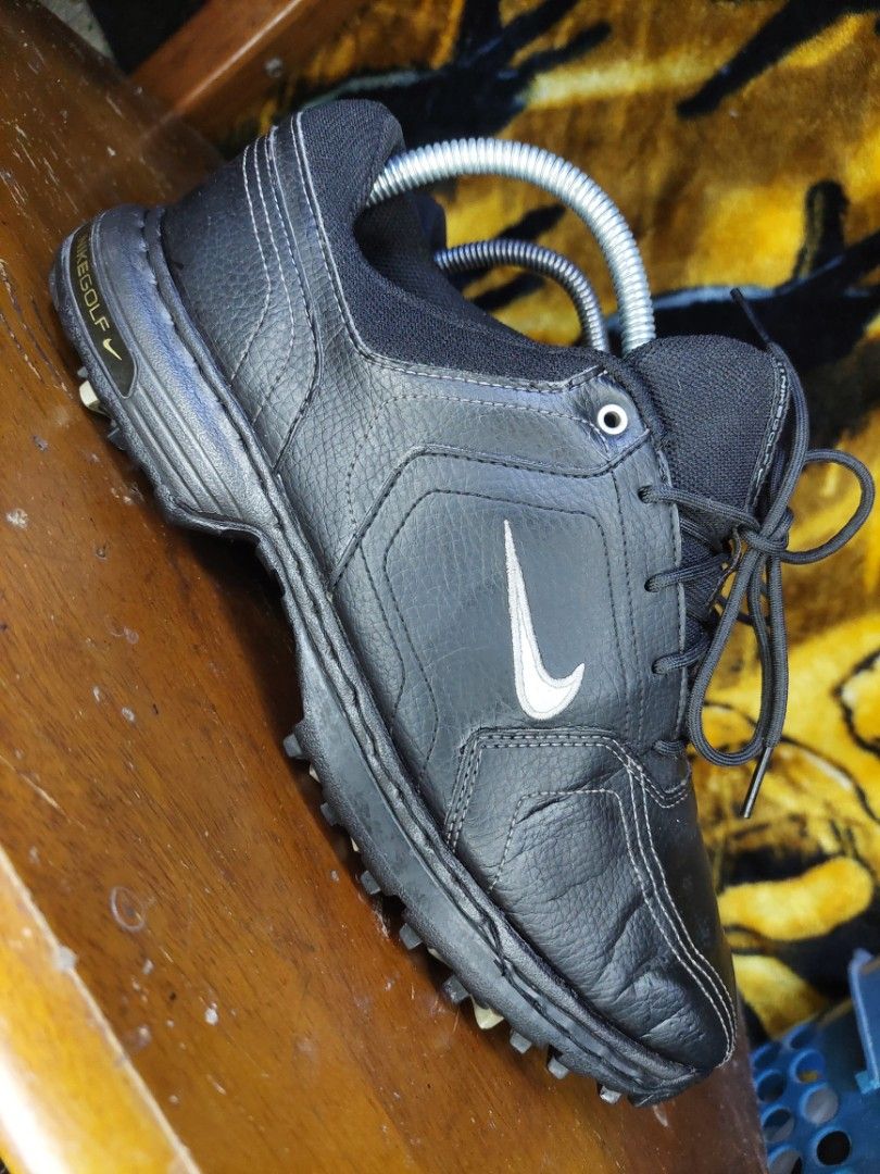 Nike golf shoes 7.5 top