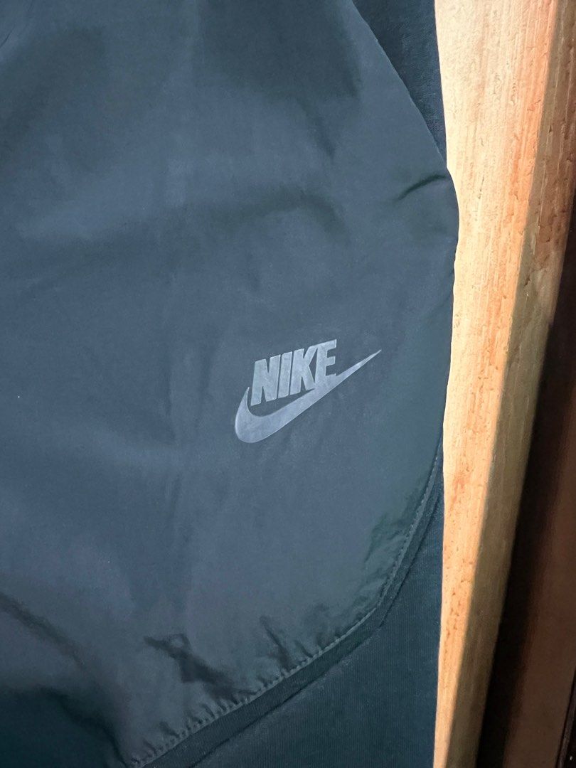 NIKE SPORTSWEAR TECH FLEECE JOGGERS BLACK (not thrifted), Men's