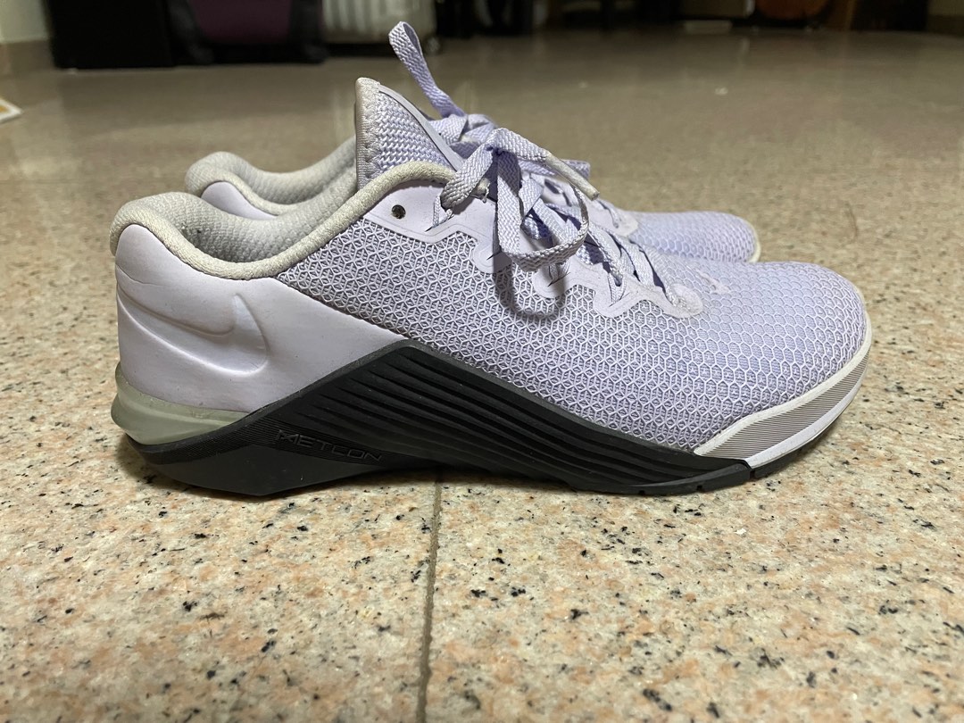 Nike training shoe women, Women's Fashion, Footwear, Sneakers on Carousell