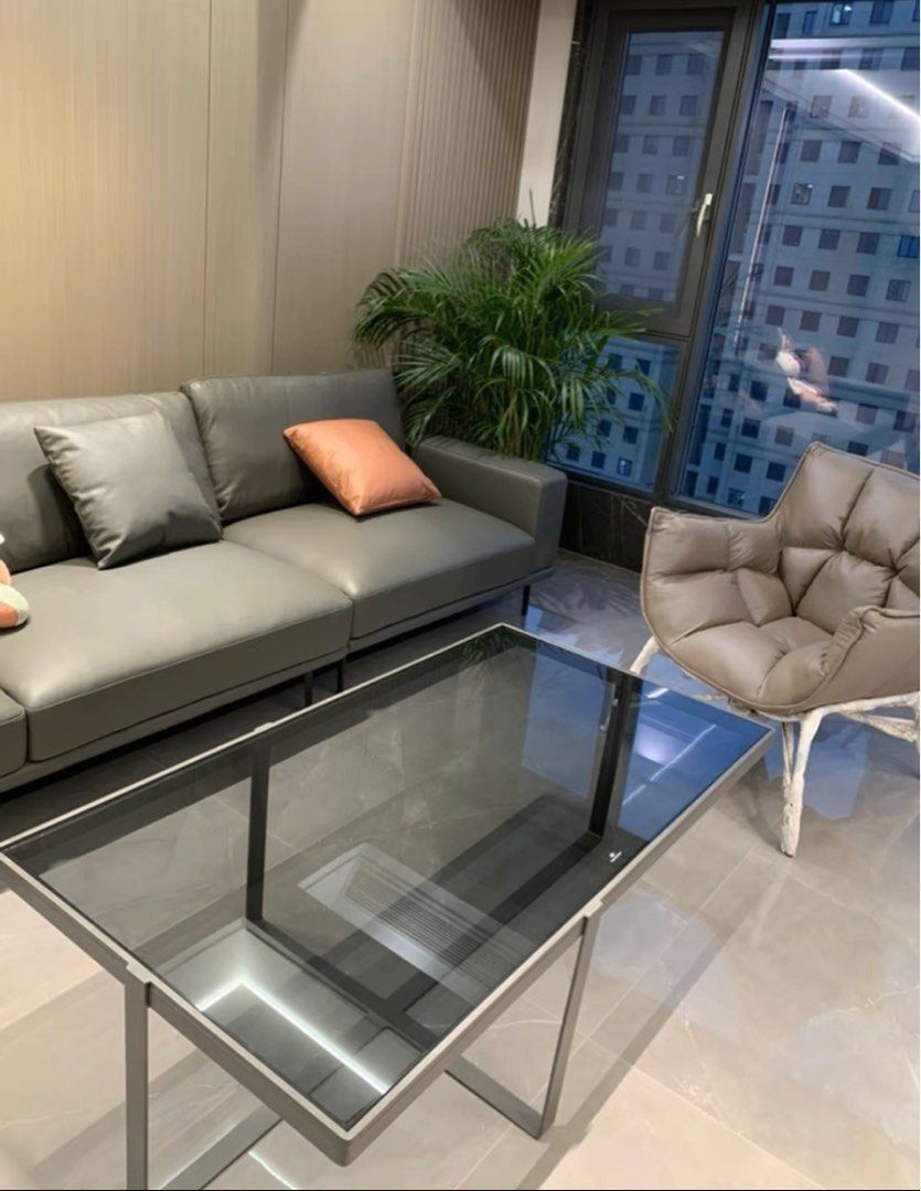 Olander end outlet table