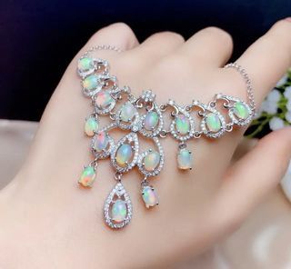Opal luxury necklace