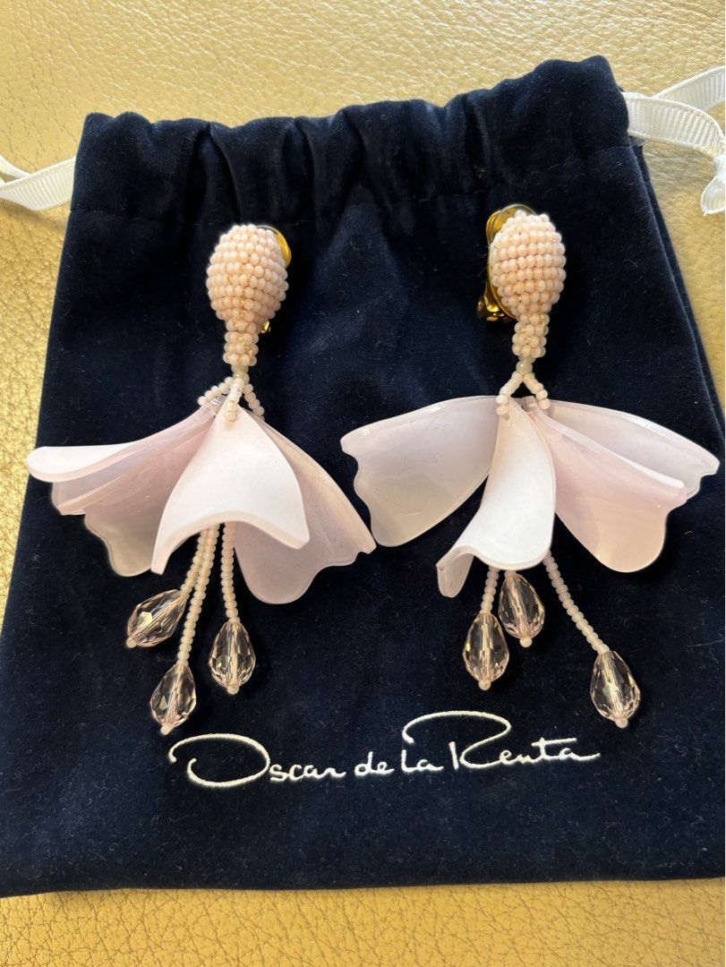 Oscar de la renta clip on earrings hot sale