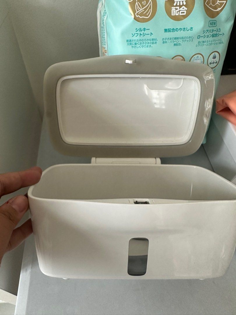 OXO TOT Wipes Dispenser (Category: Diapers & Baby Wipes) located in Mandaluyong City. Submitted by mumandraescloset (Listing ID 1256731123, Image 3). Description: .