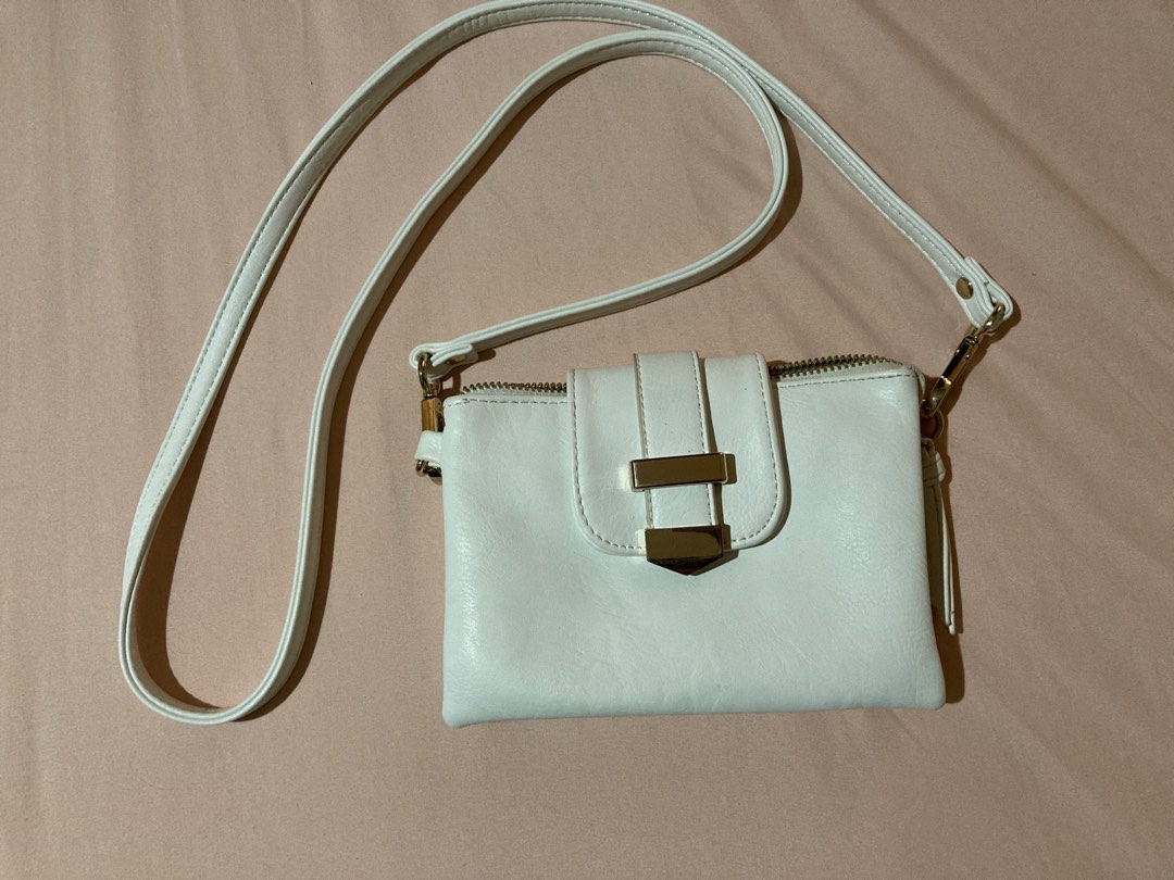 Preloved White Sling Wallet Charming Charlie Women s Fashion