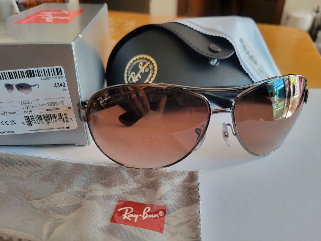 Ray Ban 太陽眼鏡未使用, 名牌, 飾物及配件- Carousell