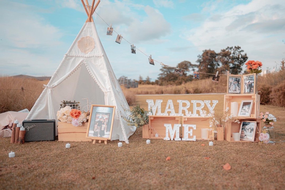 Wedding stuff near outlet me