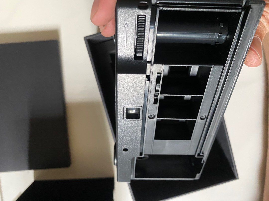 RETO 3D FILM CAMERA (Category: Cameras) located in Singapore. Submitted by spicynugget (Listing ID 1256765638, Image 3). Description: .