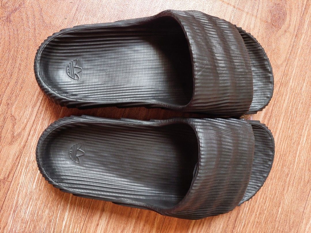 Sendal slip on