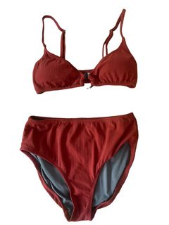 (Category: ) located in . Submitted by BellaCo (Listing ID 1256821924, Image 1). Description: .