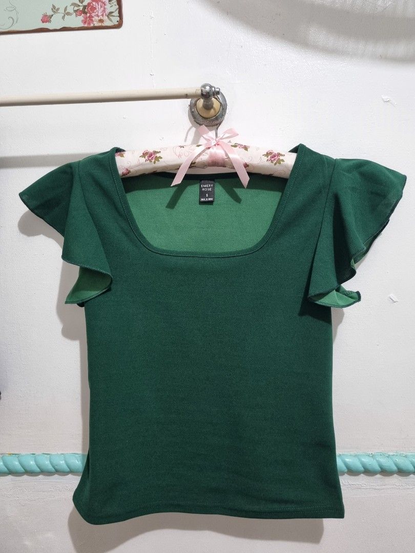 Shein dark green butterfly sleeve blouse (Category: Blouses) located in Paranaque City. Submitted by lovelea (Listing ID 1256802273, Image 1). Description: only used once. bought from shein size: S rfs: too fitted sakin.
