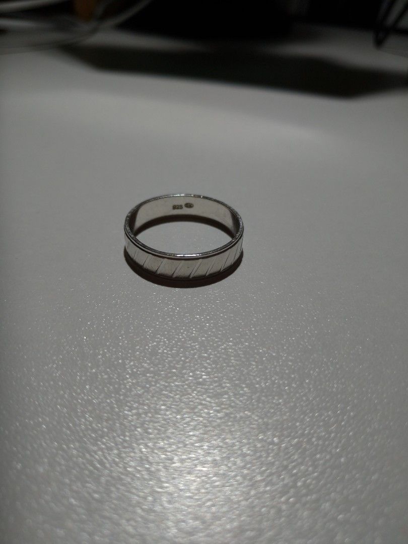Silverworks Sandblasted Band Ring with Slanted Lines Women s