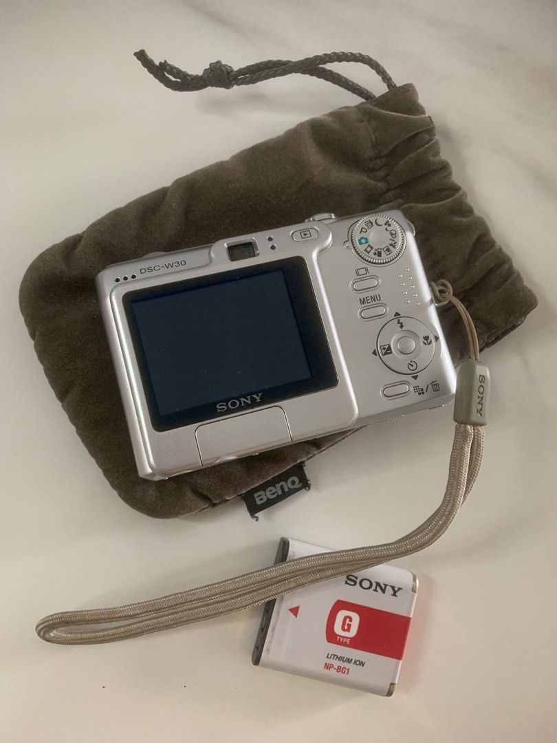 Sony CyberShot MPEG Movie VX DSCW30, Photography, Cameras on Carousell