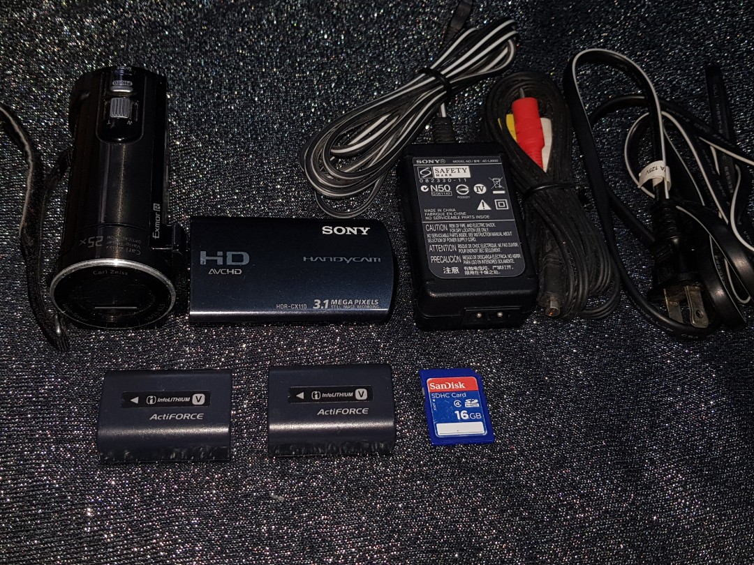 Sony HDR-CX110, Photography, Video Cameras on Carousell