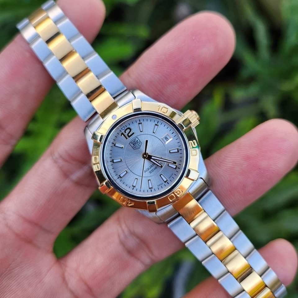 Aquaracer two tone top