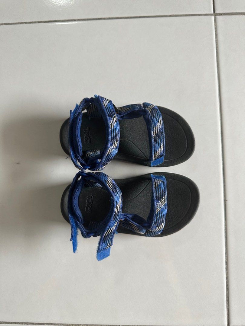 Teva hotsell infant shoes