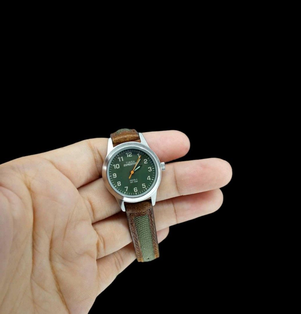 Expedition field mini 26mm leather strap watch top