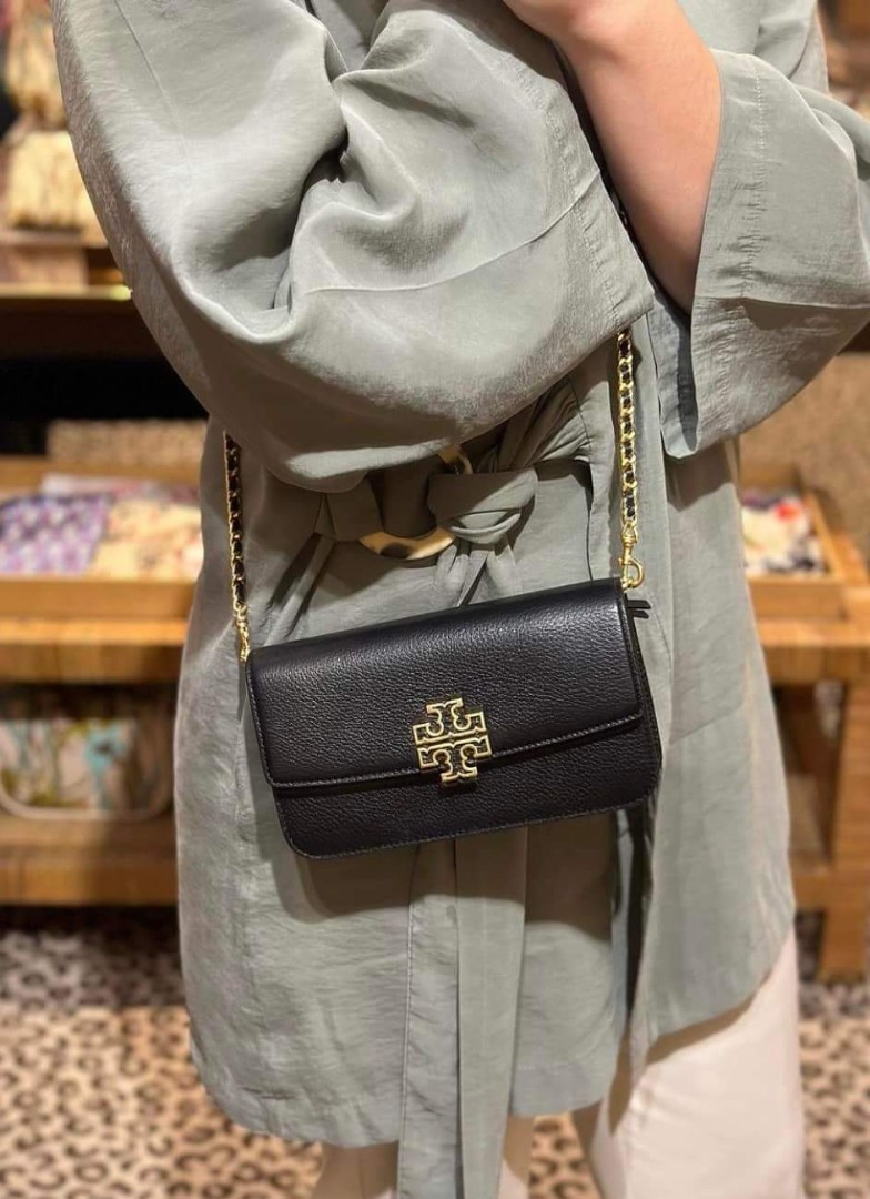 Tory Burch Britten Convertible Crossbody Bag With Gold Hardware (Black):  Handbags
