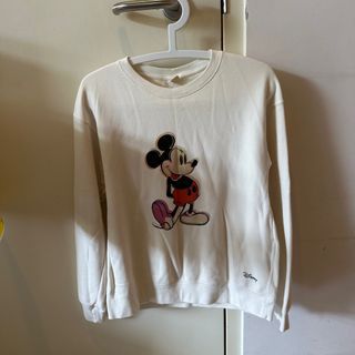 Uniqlo Mickey Sweater aLong Sleeve Top Size : XL