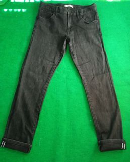 Uniqlo selvedge black wash jeans