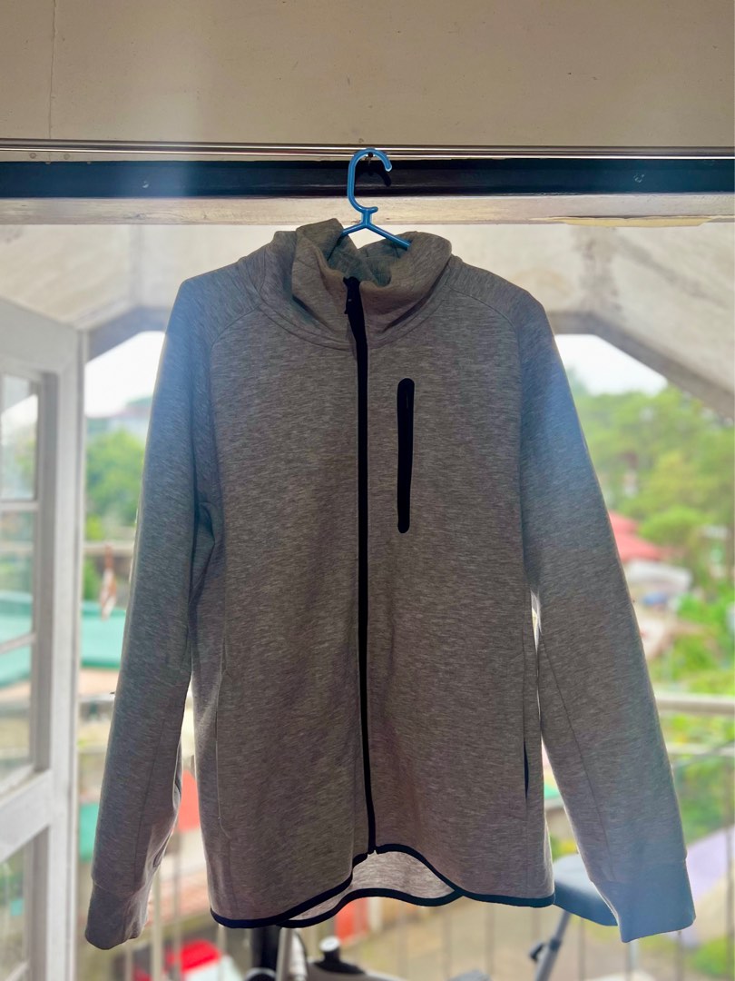 Uniqlo tech fleece jacket, Men's Fashion, Coats, Jackets and Outerwear