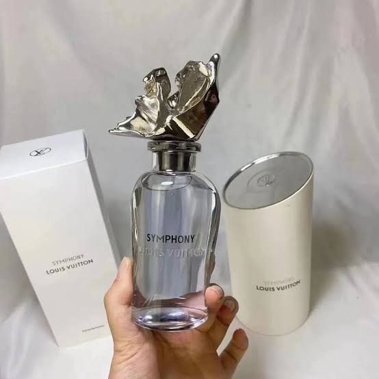 Unisex : Symphony by Louis Vuitton 100ml extrait, Kesehatan & Kecantikan,  Parfum, Kuku & Lainnya di Carousell