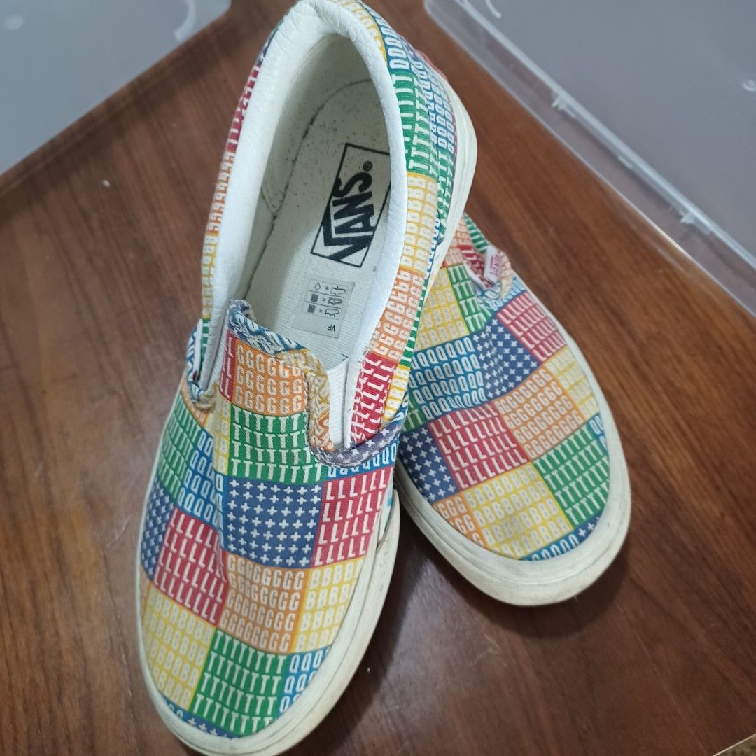 Rainbow checkered sales vans kids