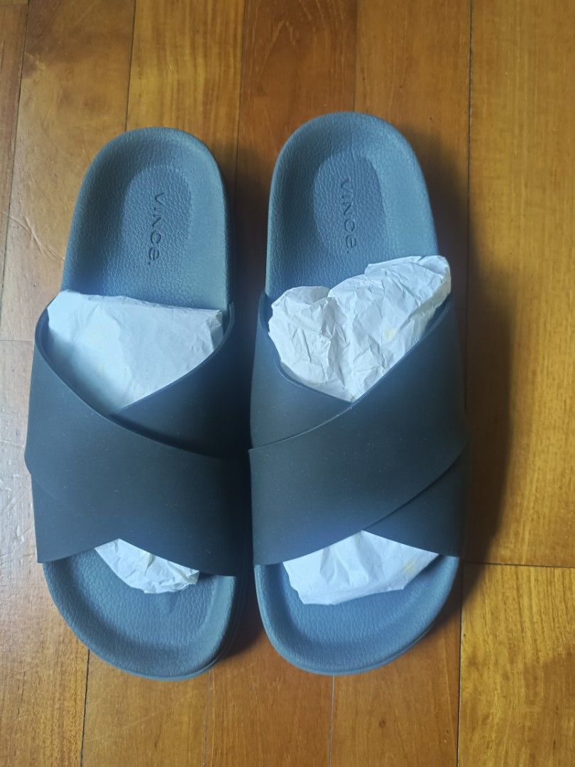 Vince Men Rubber slide sandal Men s Fashion Footwear Flipflops