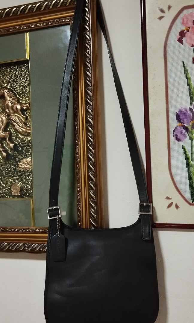 Vintage Coach Hippie Flap Unisex Sling Bag ( Rush 1 day sale (, Luxury, Bags  & Wallets on Carousell