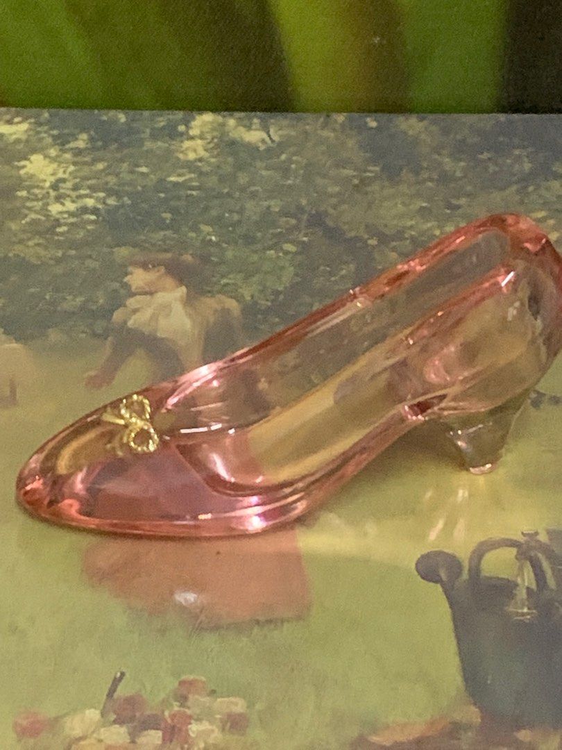 Vintage Miniature Shoe Figurine with RhinestonesLight PINK Clear GLASS SLIPPER. England