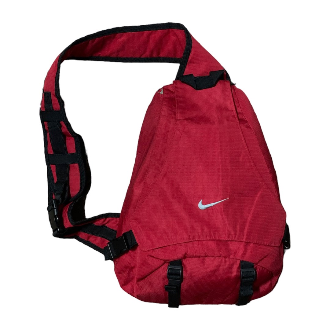 Vintage Nike Crossbody Bag, Men's Fashion, Bags, Sling Bags on Carousell