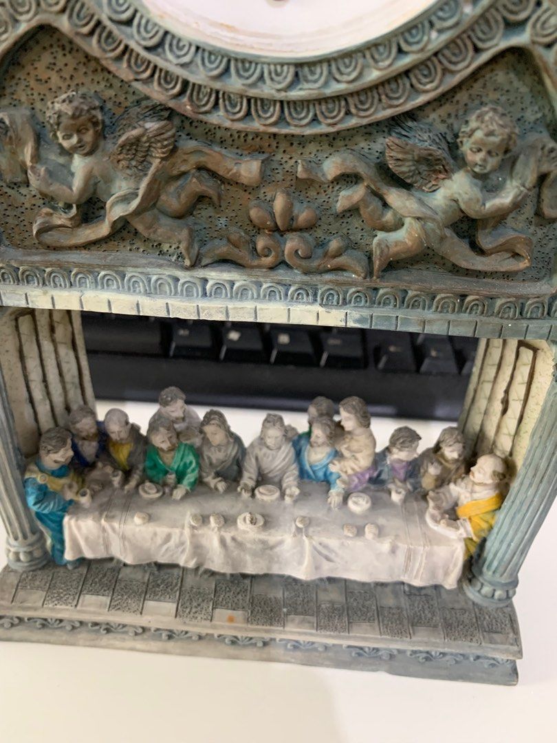 Vintage Table Clock (Category: Clocks) located in Caloocan City. Submitted by willsvintage (Listing ID 1200207966, Image 2). Description: Vintage table clock "The Last Supper"/Size: 10.5 inches height,6.5 inches lenght/Materials: Solid heavy resin/Working condition/Shipping via Lalamove,buyer shoulder's freight.