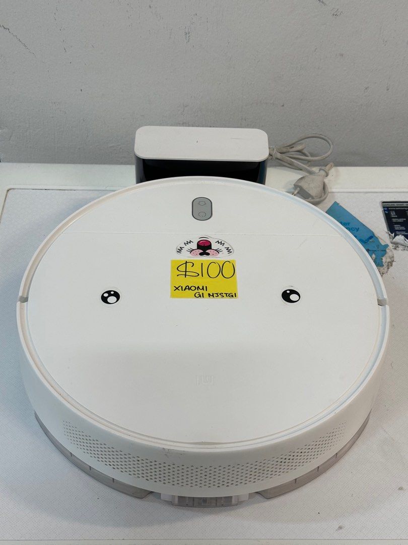 XIAOMI Robot Vacuum G1 MJSTG1 Condition 7/10 $100 ☎️ Kim