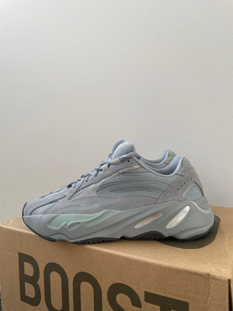 Adidas yeezy 700 hotsell hospital blue