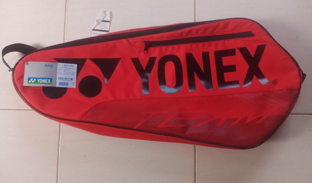 Yonex raquet bag (Category: Other Sports Equipment and Supplies) located in Batac City. Submitted by tinderella_mom1006 (Listing ID 1256834802, Image 2). Description: Brandnew ‼️‼️‼️ yonex team raquet 3 pack bag tennis bag (red).