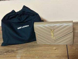 SALE❣️ Authentic YSL Wallet On Chain (Small), Luxury, Bags & Wallets on  Carousell