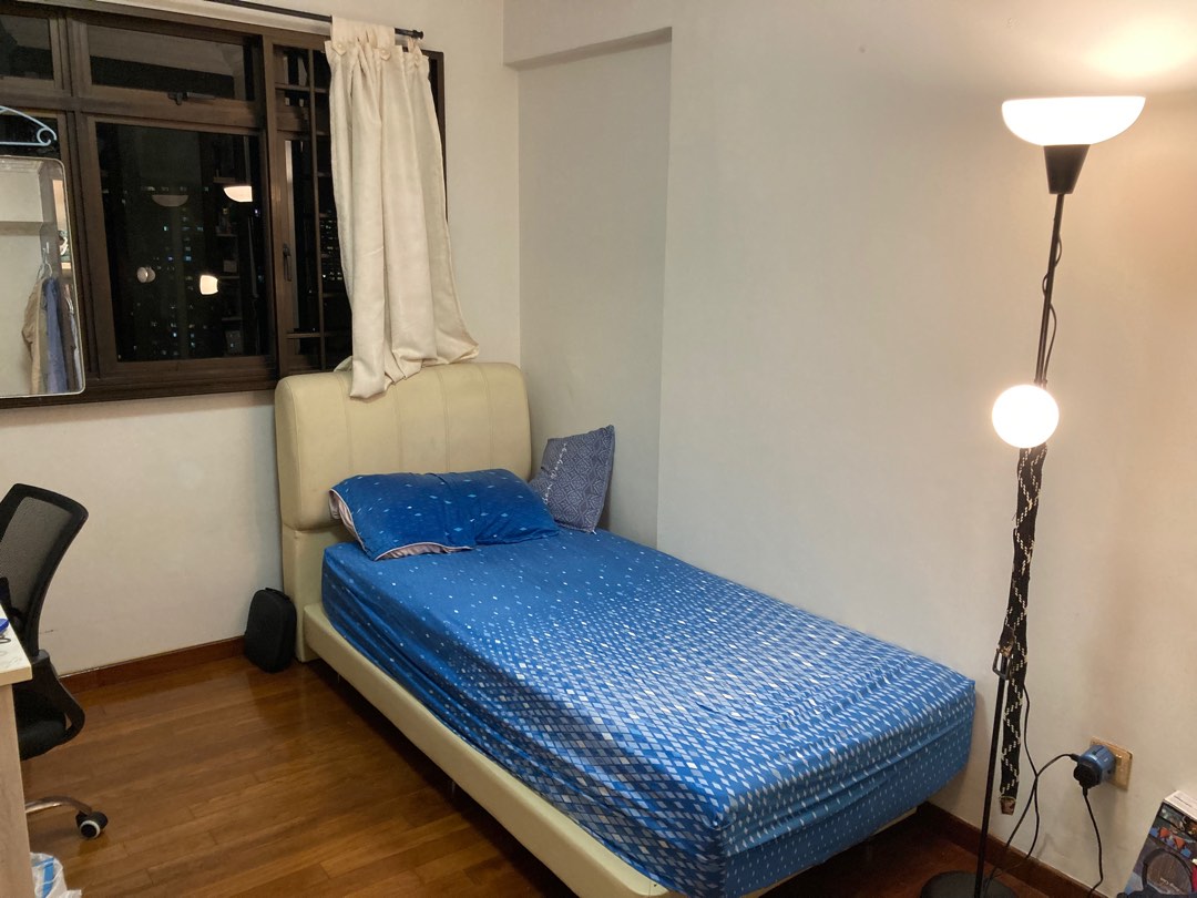 (Category: ) located in . Submitted by akiralight (Listing ID 1256968196, Image 1). Description: .