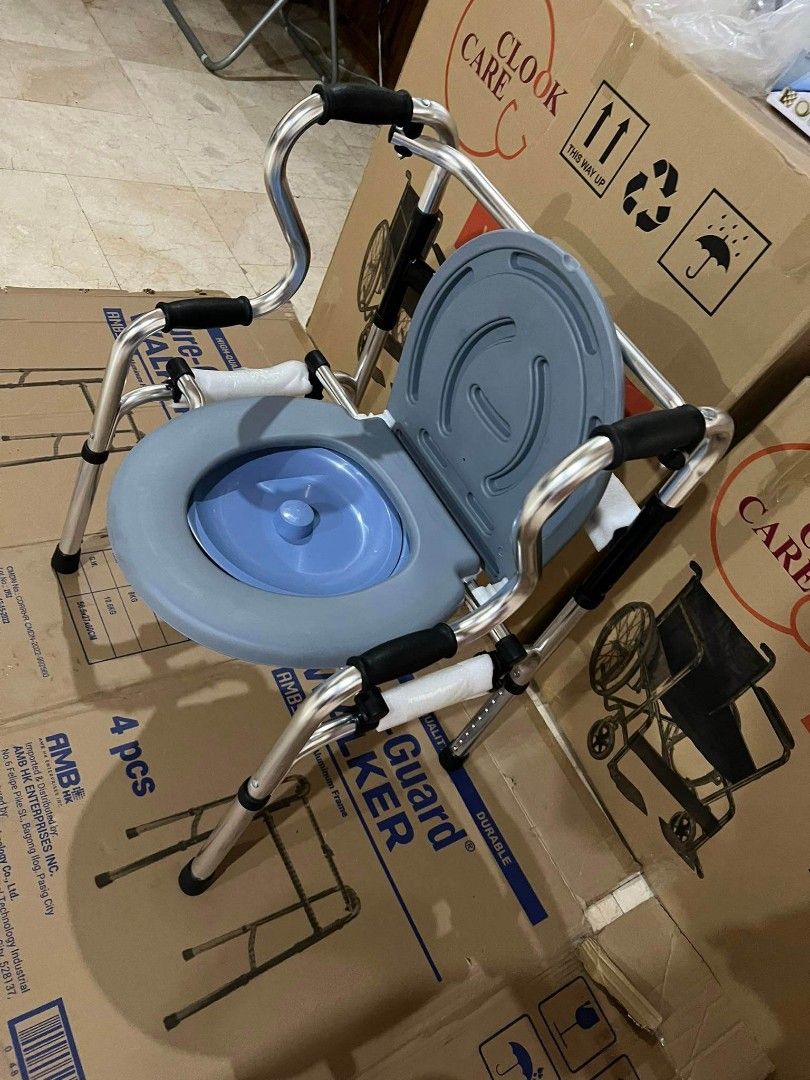 3in 1 commode chair, Health & Nutrition, Medical Supplies & Tools on ...