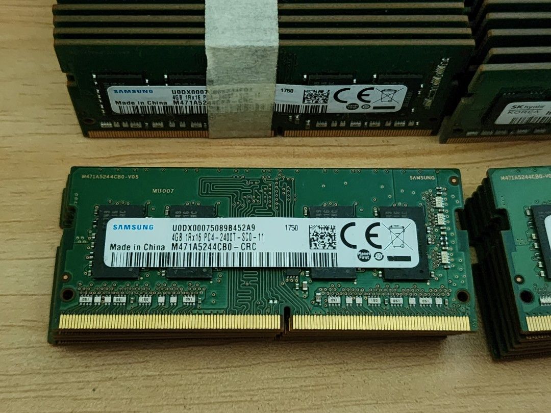 4GB DDR4 Laptop Memory Ram (Category: Computer Parts) located in Makati City. Submitted by john1215cruz (Listing ID 1256974436, Image 3). Description: Read First 78 pcs for take all 450 pesos if 10 pcs below 350 pesos if 20 pcs up 4GB DDR4 2400mhz (64 pcs) 4GB DDR4 3200mhz (14 pcs) Pick Up Makati Lalamove Gcash.
