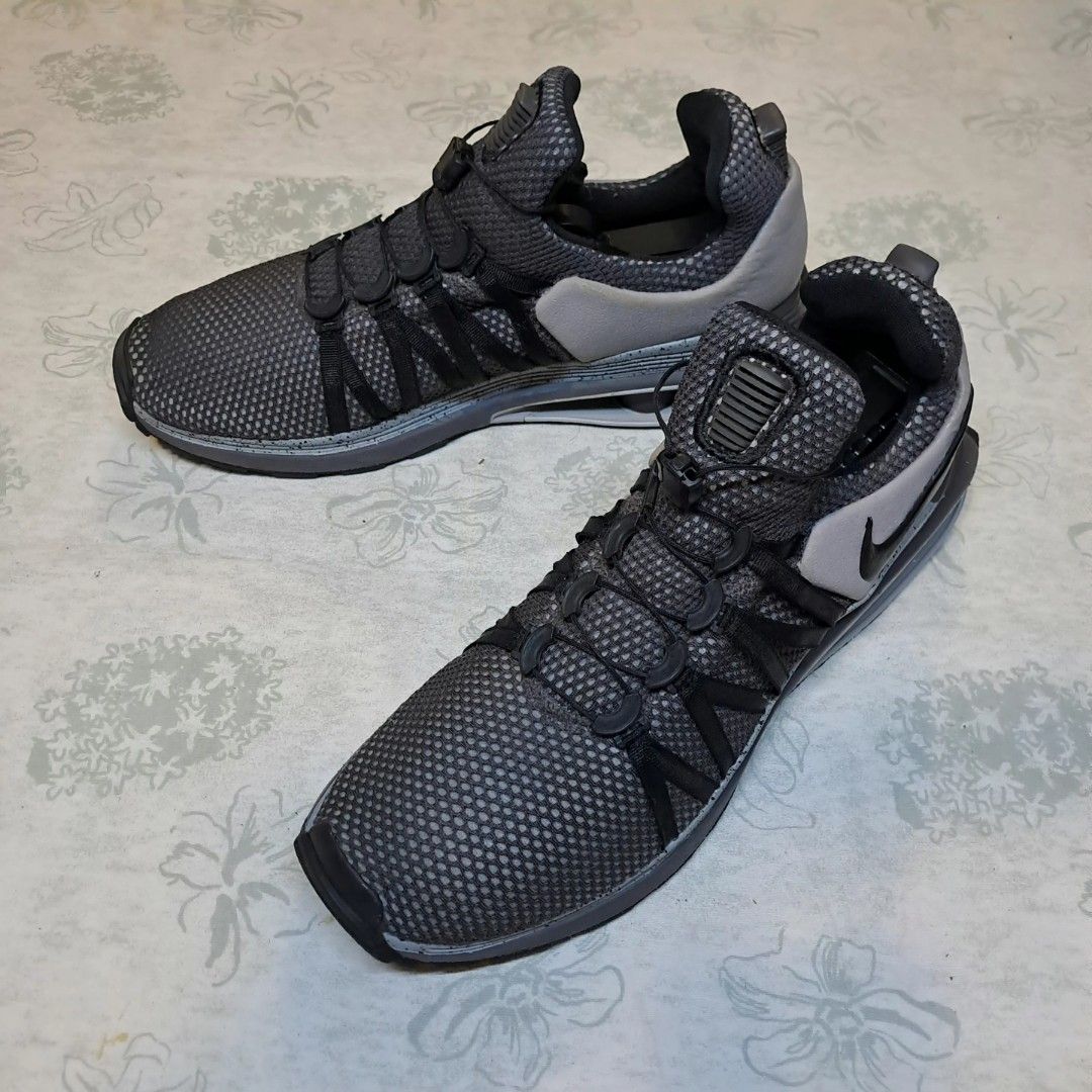 Nike shox gravity uk deals