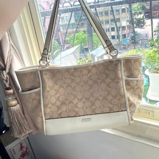 🎁正品 經典款Coach 大容量托特包 - 北海道新千歲機場專櫃購入