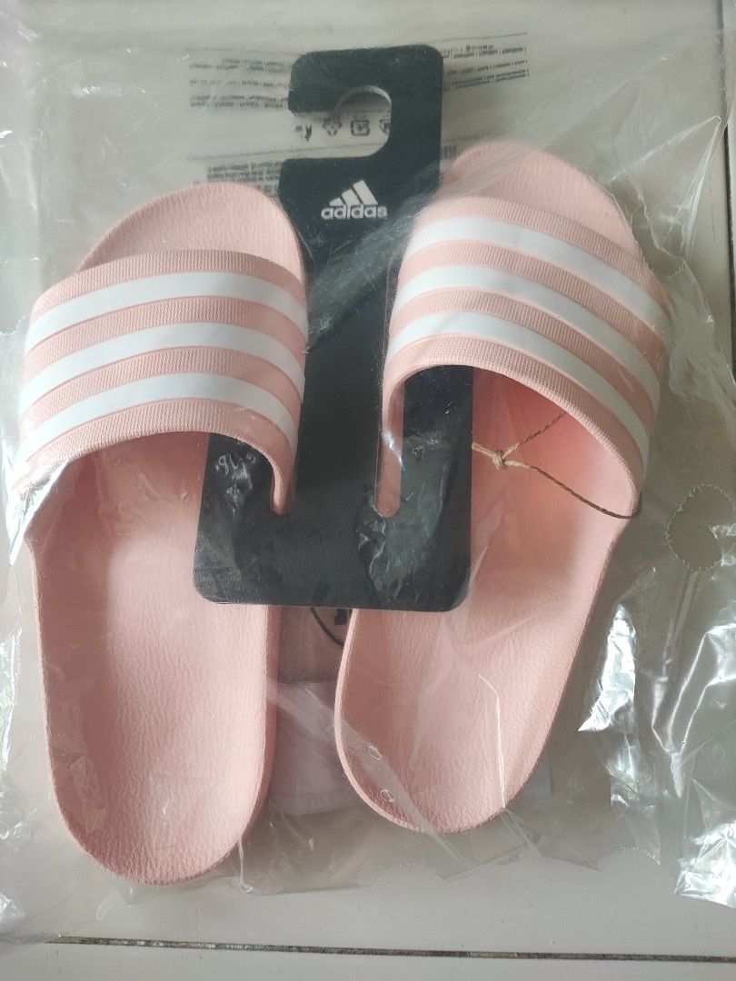 Adidas hotsell pink sliders