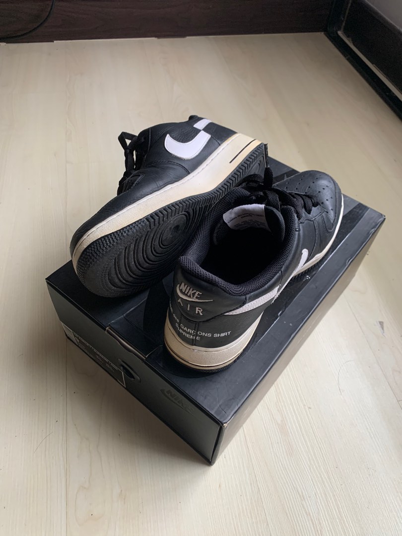 Supreme cdg air outlet force 1 on feet