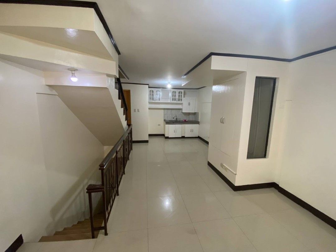 Apartment House for rent in Quezon City QC near Kamias Kalayaan East