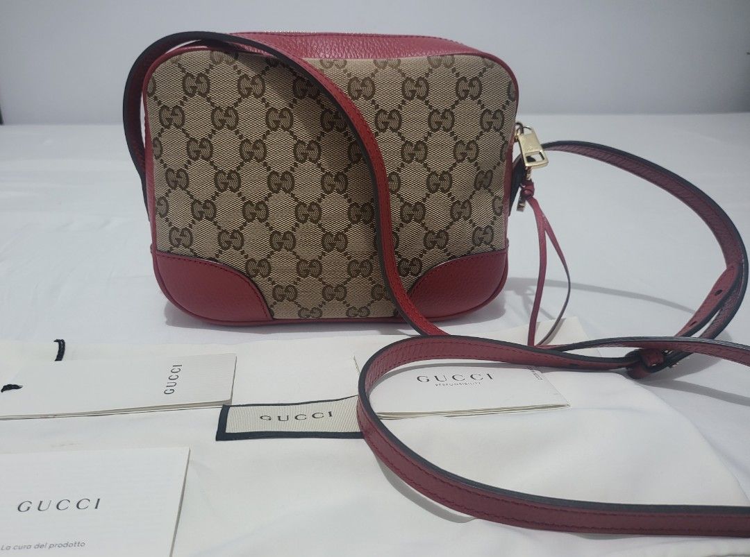Autentic Gucci Bree (Category: Luxury Bags & Wallets) located in Manila. Submitted by jml.ecg (Listing ID 1256977894, Image 1). Description: good as new amoy bago pa din sya super nice nothing to explain from 39000to 33000.