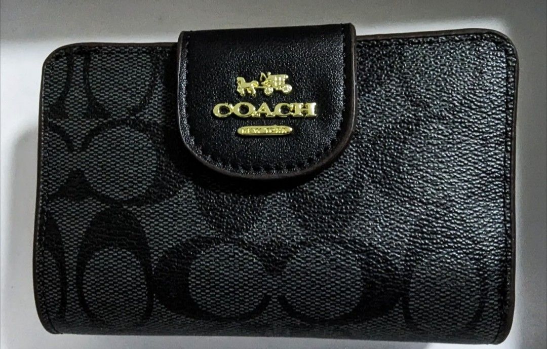 How to know if coach wallet clearance is original