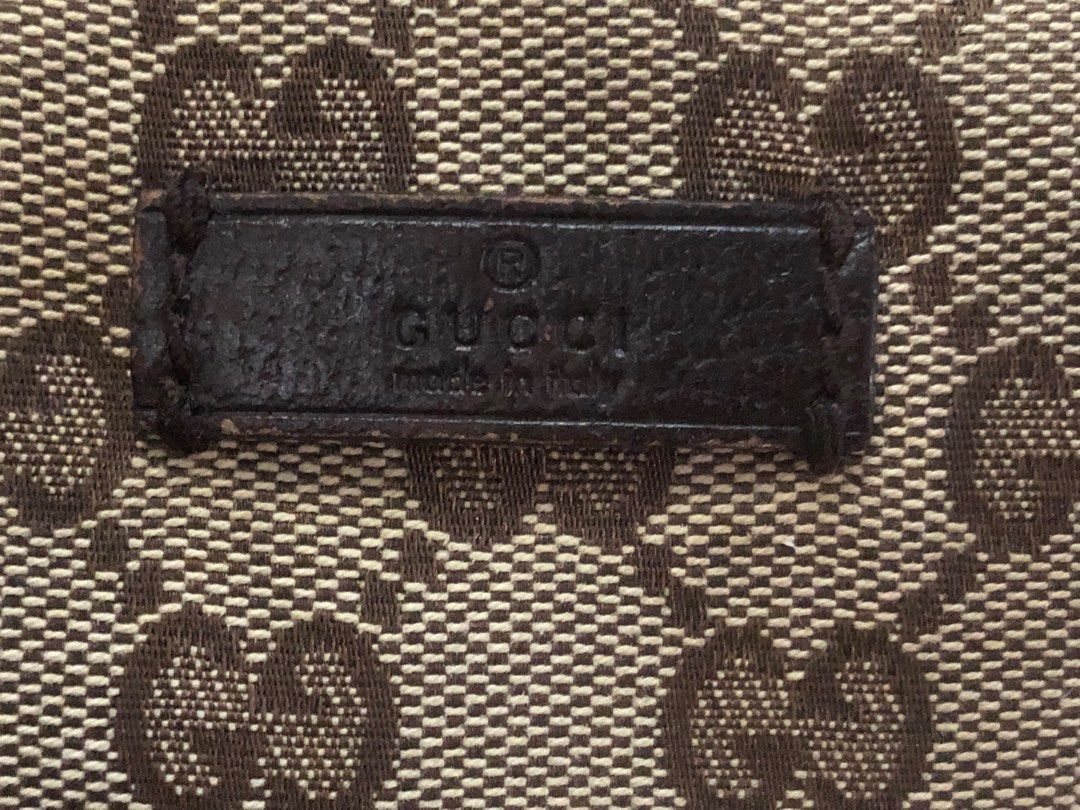 Authentic Gucci Vintage Web Boat Bag (Category: Luxury Bags & Wallets) located in Rosario. Submitted by myvinatgepieces (Listing ID 1256864448, Image 2). Description: Authentic Small Size Dimensions: W 17.5 × H19 × D18cm（W6.8’ × H7.4’ × D7.0’）/Handle:41cm（16.1’）Strap drop:16cm（6.2’） YKK zipper Intact Tag Interior- very good condition No holes With visible signs of wear- rubs on canvass bottom edges Spacious.