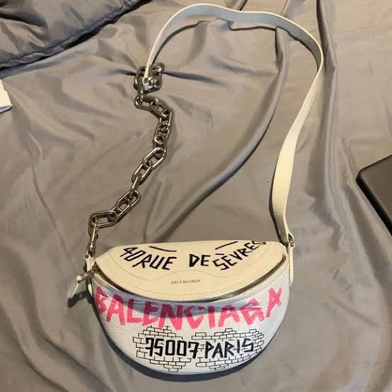 Balenciaga souvenir top graffiti belt bag